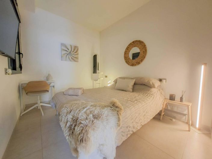 Image No.8-3 Bed Villa for sale
