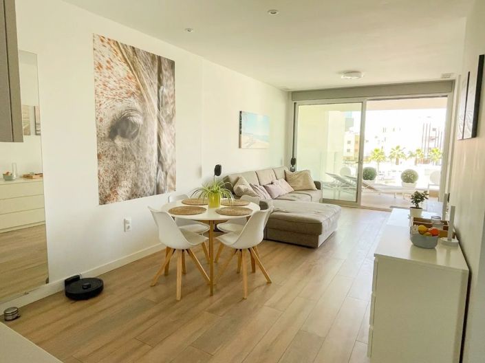 Image No.10-2 Bed Apartment for sale