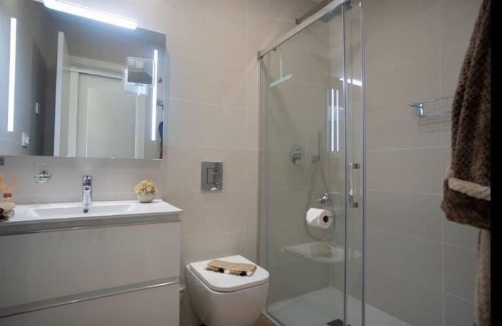 Image No.8-2 Bed Apartment for sale