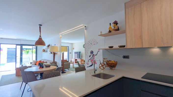 Image No.24-2 Bed Apartment for sale