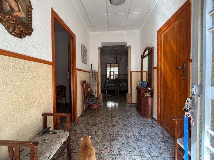 Image No.17-4 Bed House for sale