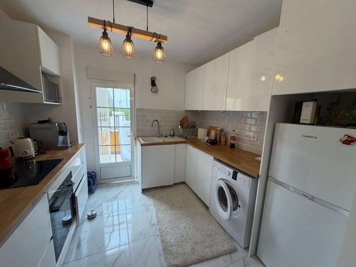 Image No.23-3 Bed Bungalow for sale