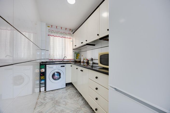 Image No.14-2 Bed Apartment for sale