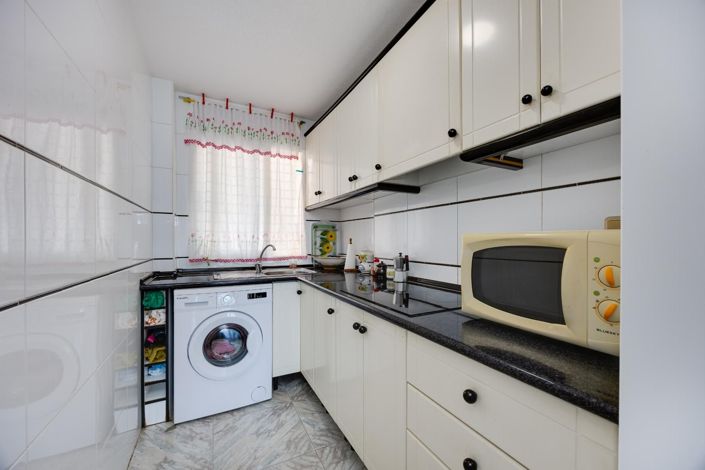 Image No.15-2 Bed Apartment for sale