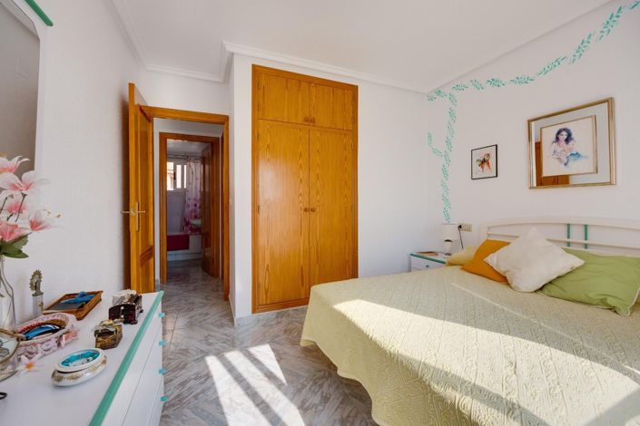 Image No.23-2 Bed Apartment for sale