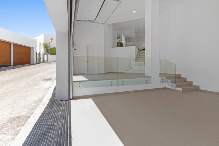 Image No.17-4 Bed Villa for sale
