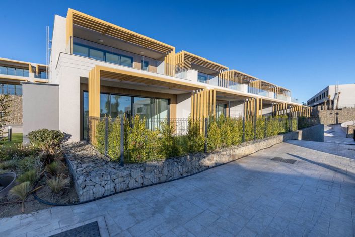 Image No.3-3 Bed House for sale