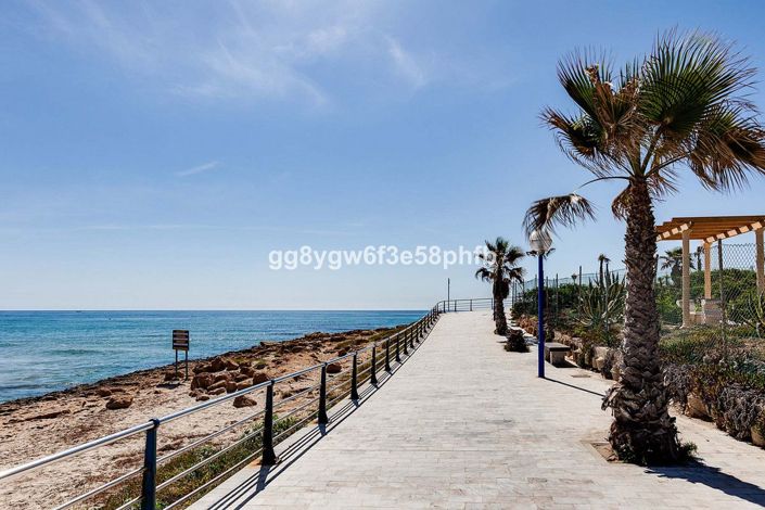 Image No.20-3 Bed Villa for sale