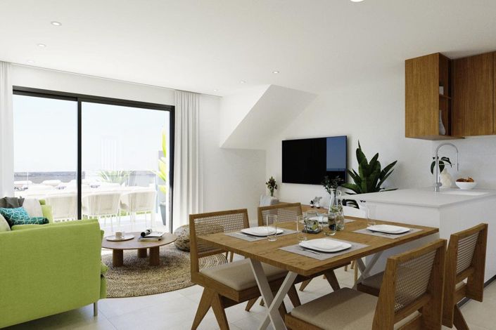 Image No.5-2 Bed House for sale