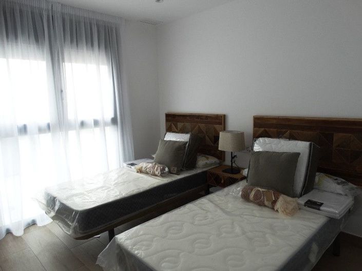 Image No.13-3 Bed Villa for sale