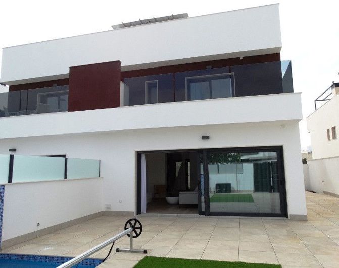 Image No.31-3 Bed Villa for sale