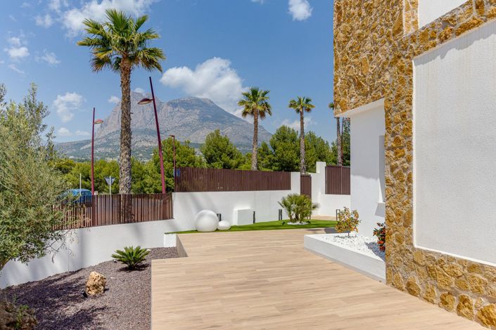 Image No.42-4 Bed Villa for sale