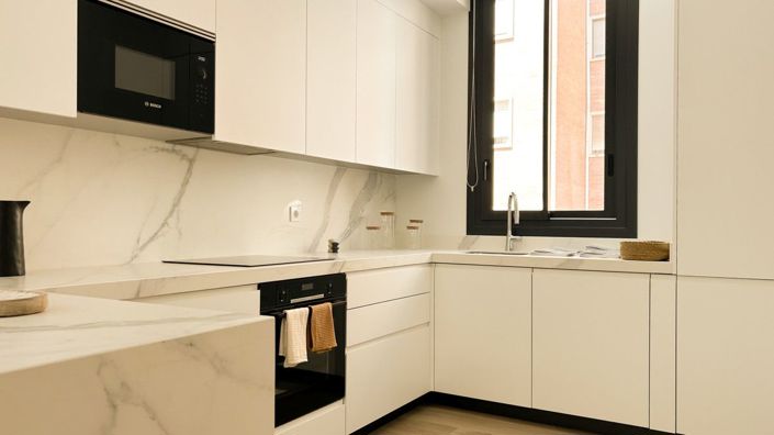 Image No.15-3 Bed House for sale