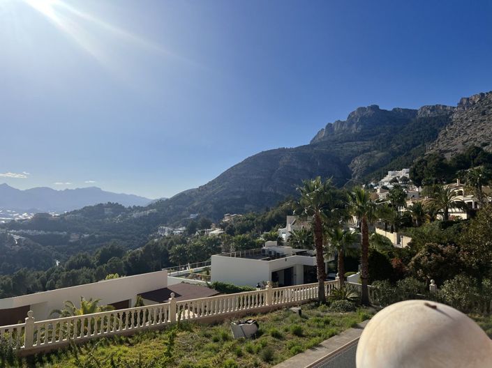 Image No.27-4 Bed Villa for sale