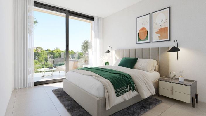 Image No.6-3 Bed House for sale