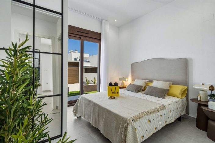 Image No.19-4 Bed Villa for sale