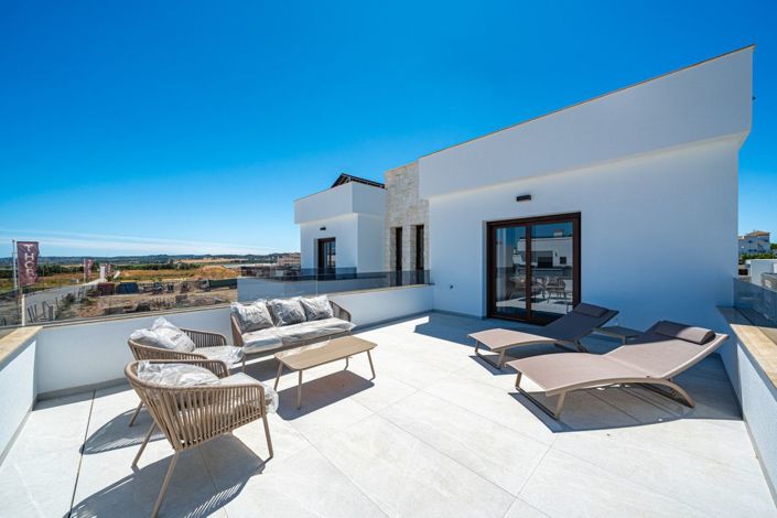 Image No.25-4 Bed Villa for sale