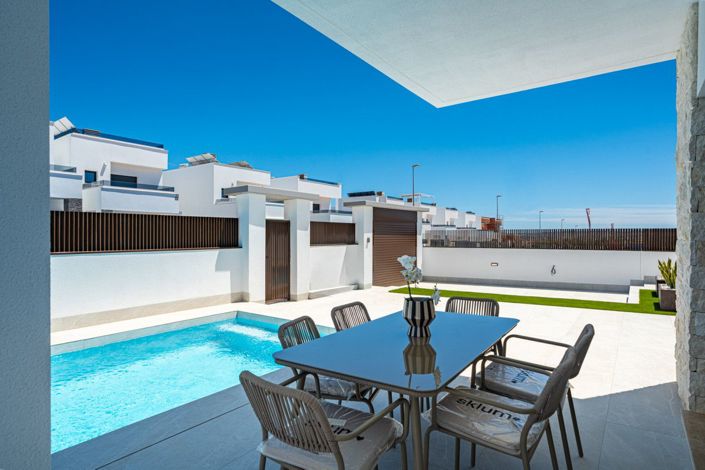 Image No.42-4 Bed Villa for sale