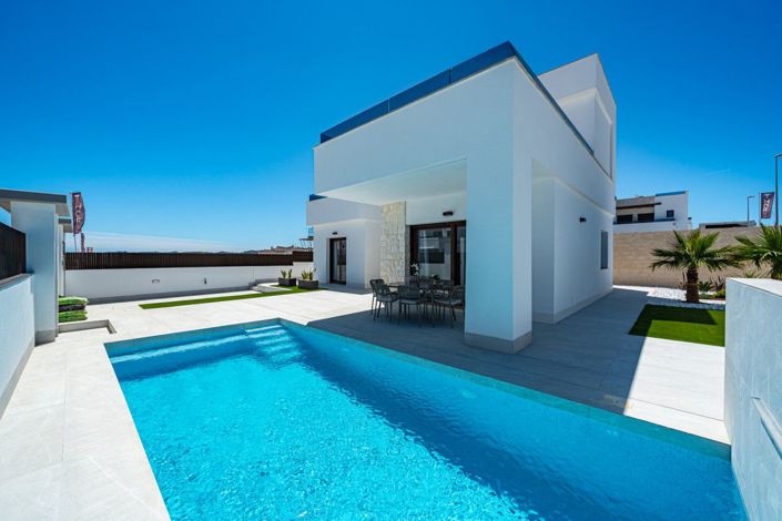 Image No.47-4 Bed Villa for sale