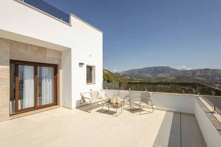 Image No.49-3 Bed Villa for sale
