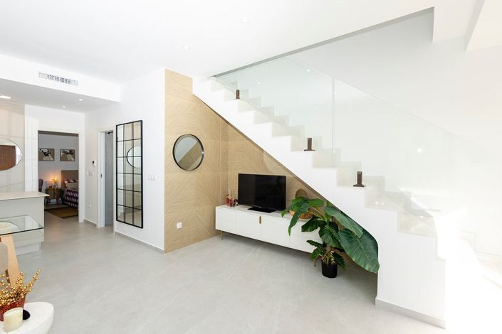 Image No.9-3 Bed Villa for sale
