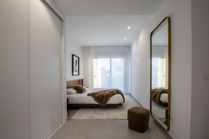 Image No.10-3 Bed Apartment for sale