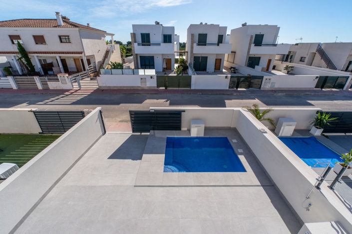 Image No.19-3 Bed Villa for sale