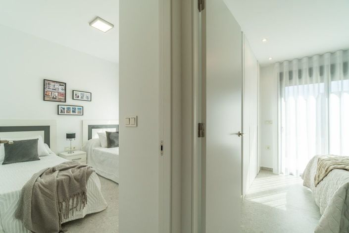 Image No.19-3 Bed Apartment for sale