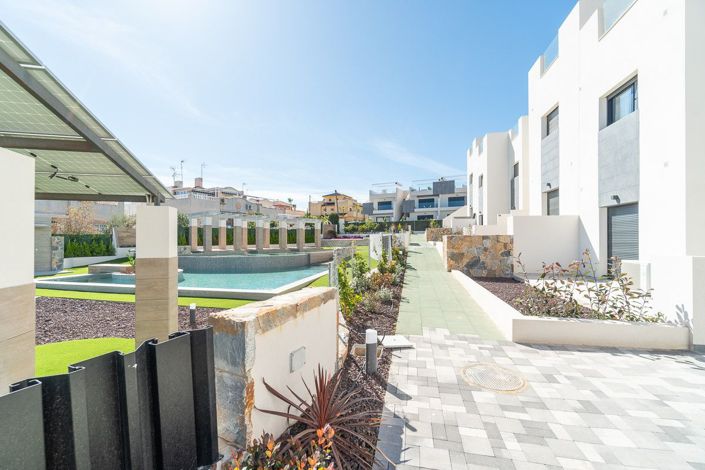 Image No.40-3 Bed Apartment for sale