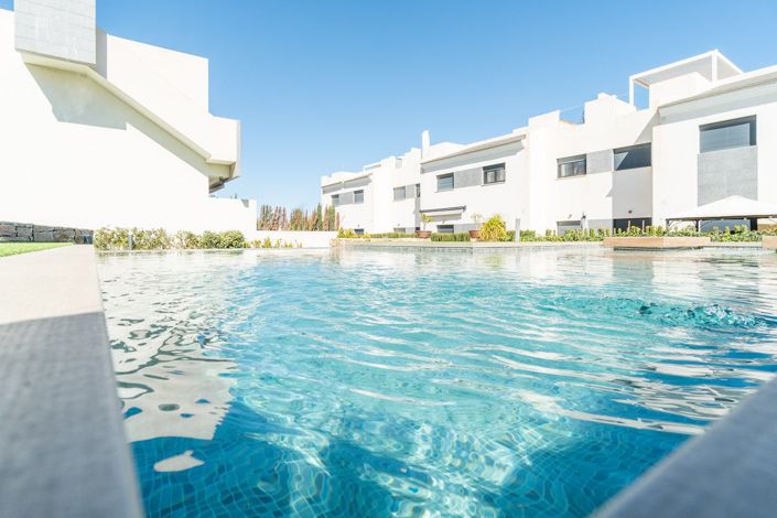 Image No.43-3 Bed Apartment for sale