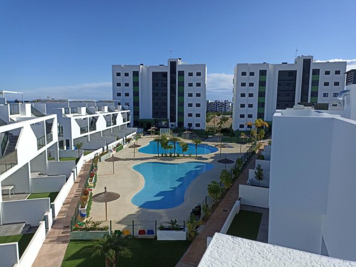 Image No.15-3 Bed Apartment for sale