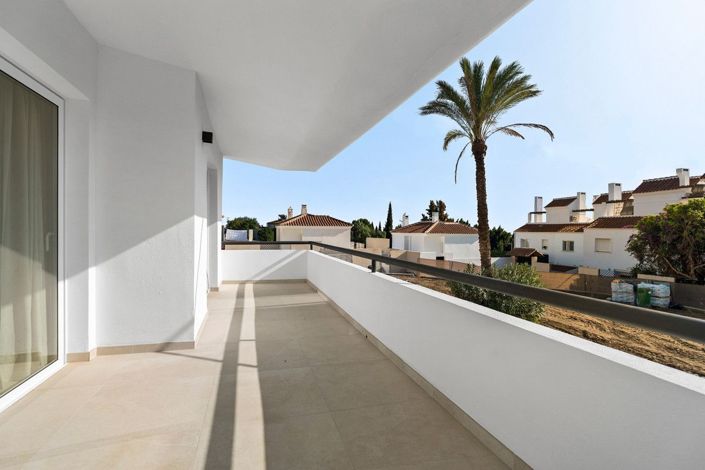 Image No.18-5 Bed Villa for sale