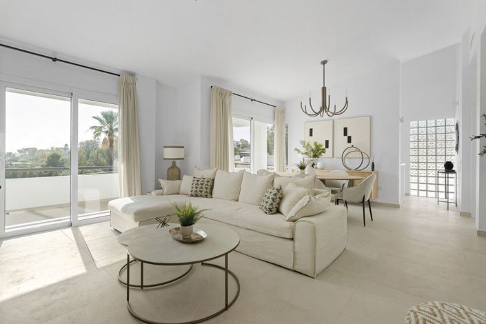 Image No.2-5 Bed Villa for sale