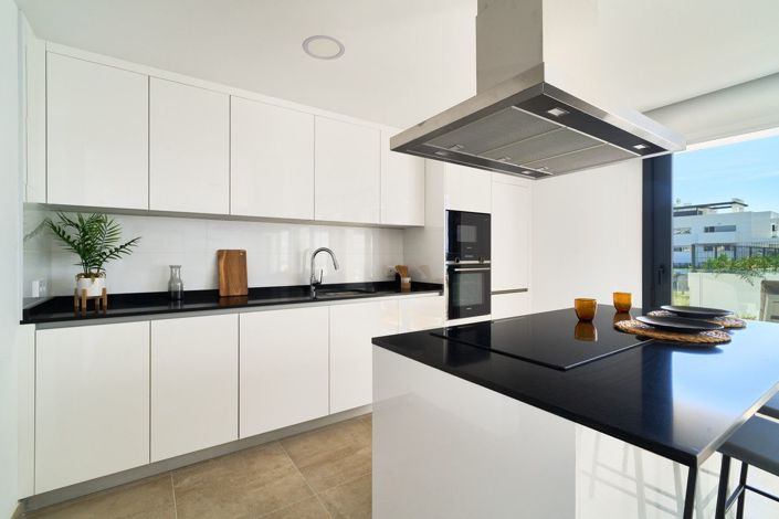 Image No.33-2 Bed Apartment for sale