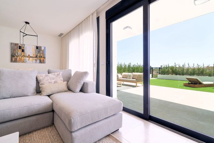 Image No.20-3 Bed Apartment for sale
