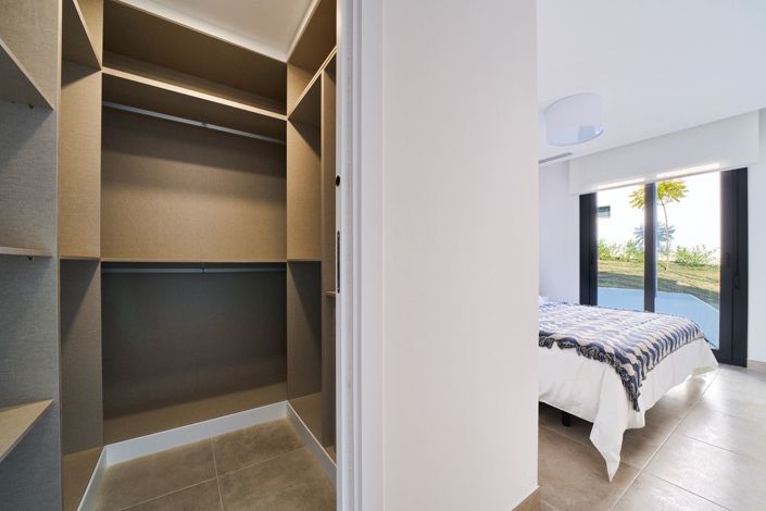Image No.34-3 Bed Apartment for sale
