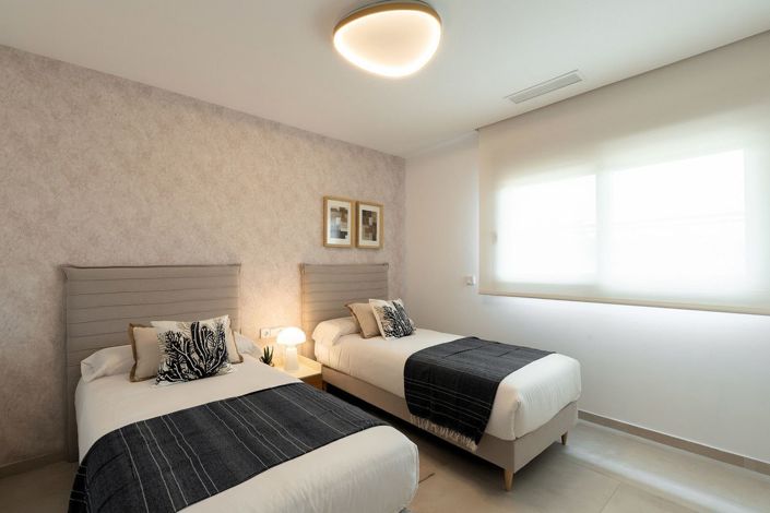 Image No.25-2 Bed Apartment for sale