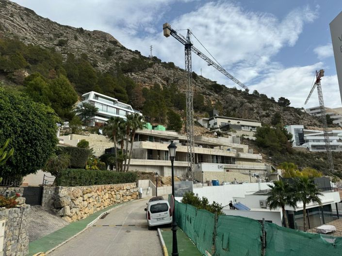 Image No.35-5 Bed Villa for sale