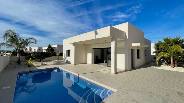 Image No.7-3 Bed Villa for sale