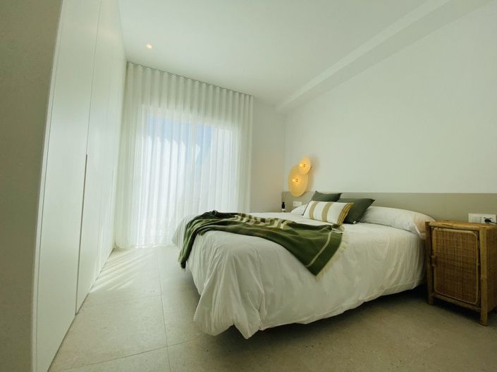 Image No.22-2 Bed Apartment for sale