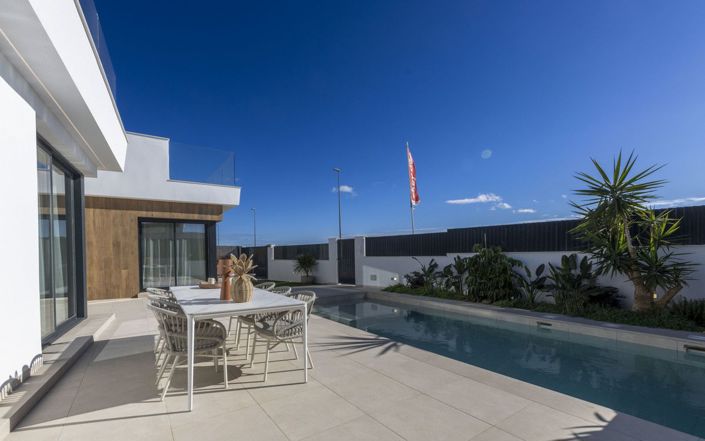 Image No.18-3 Bed Villa for sale