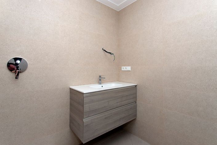 Image No.22-3 Bed Apartment for sale