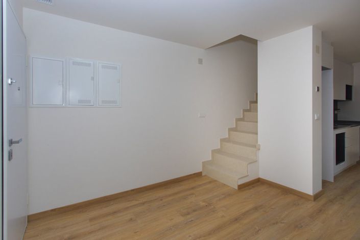 Image No.41-3 Bed Apartment for sale