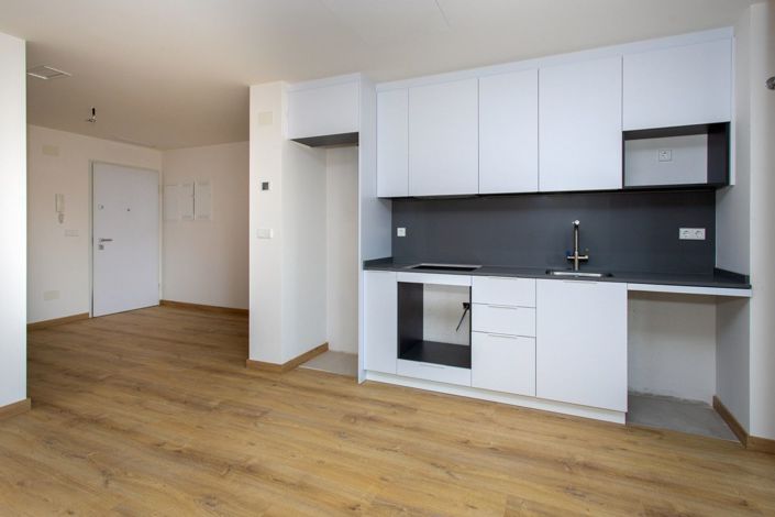 Image No.49-3 Bed Apartment for sale