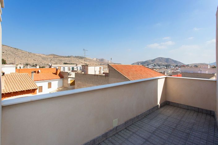 Image No.30-3 Bed Apartment for sale