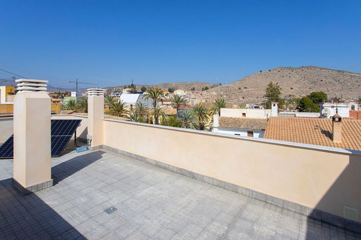 Image No.31-3 Bed Apartment for sale