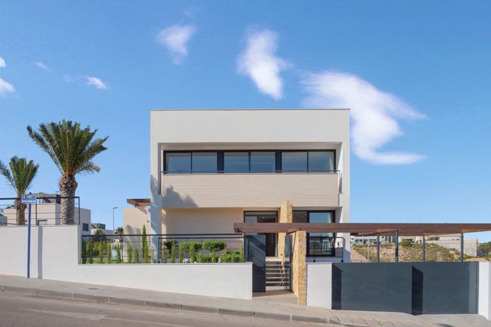 Image No.26-4 Bed Villa for sale