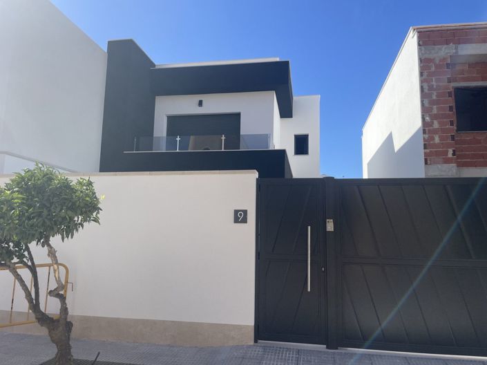 Image No.6-3 Bed Villa for sale