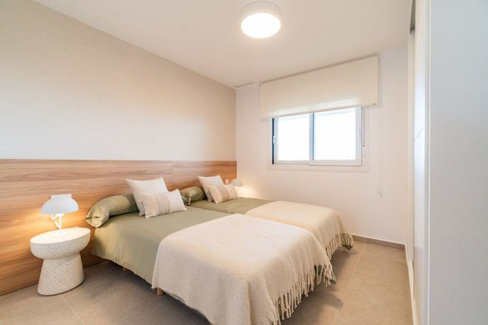 Image No.17-4 Bed Apartment for sale