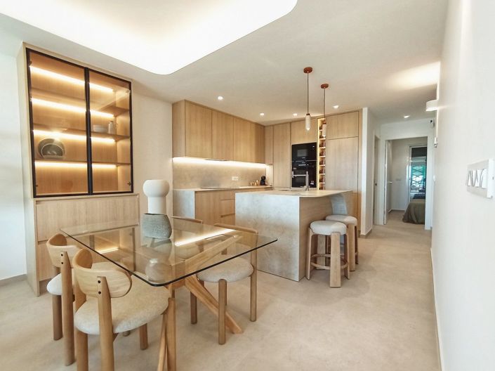 Image No.10-3 Bed Apartment for sale